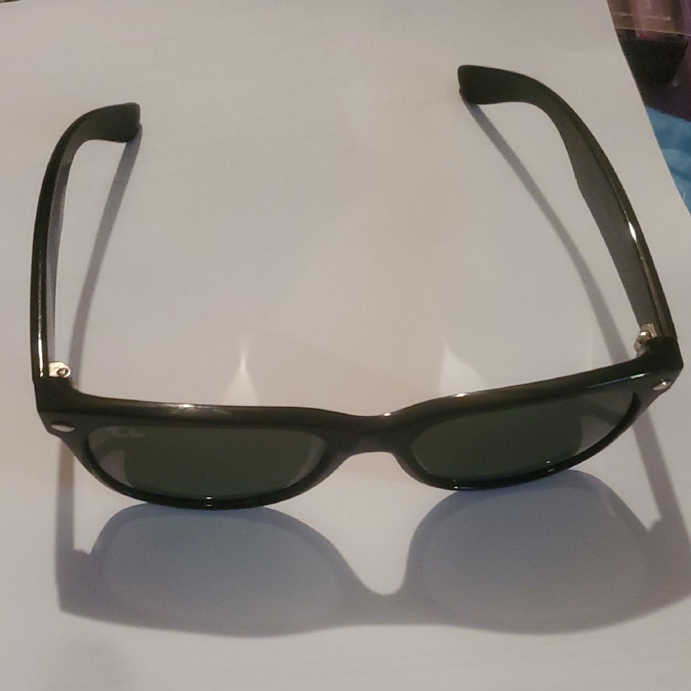 Ray-Ban Dark Frame Sunglasses